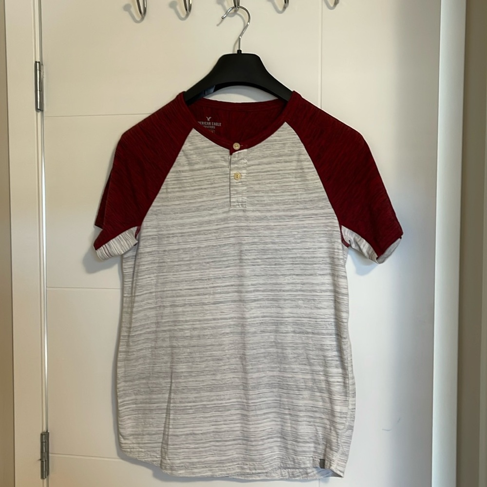 AEO t-shirt, size S
